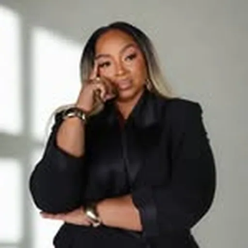 @queenbmona profile image