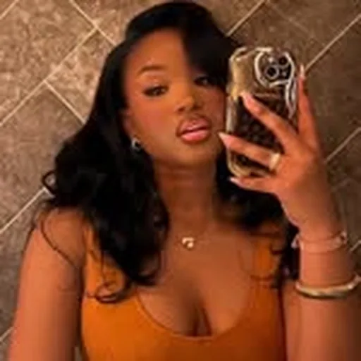 @rachelxkamm profile image