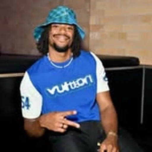 @raksu_j profile image