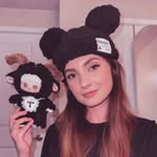 @raquellie profile image