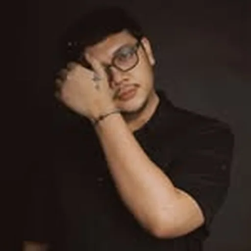 @ravipakev profile image