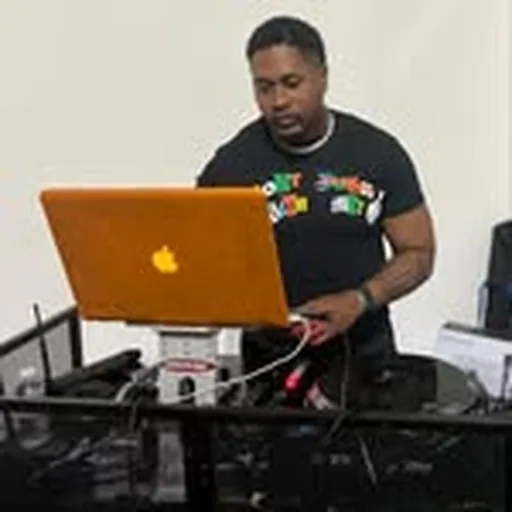 @realdjayetee profile image
