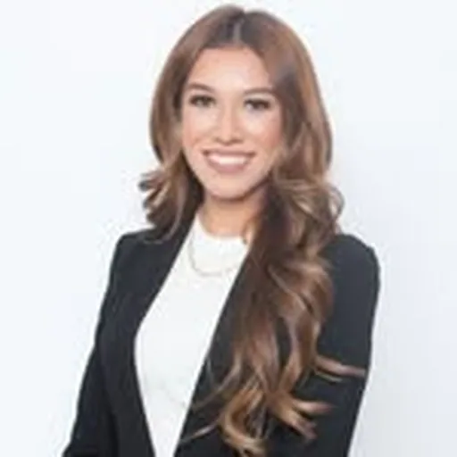 @realestatebycrystalbenitez profile image