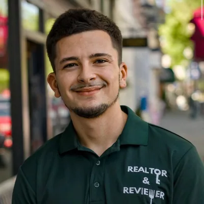 @realtorandreviewer profile image