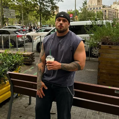 @realvallee profile image