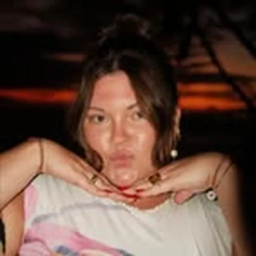 @recoverwithcarly profile image