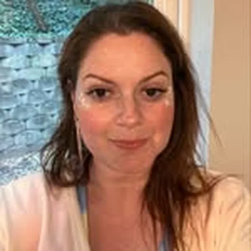 @renata.ameni profile image