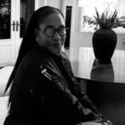 @reneeoflagos profile image