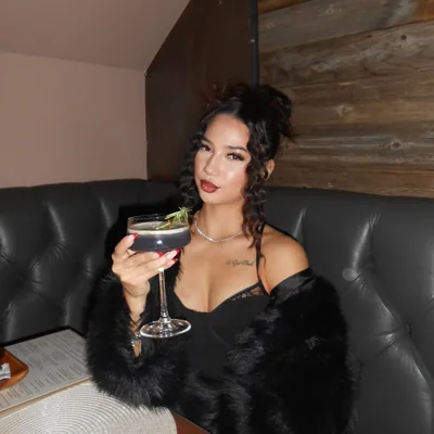 @rhiannareyess profile image
