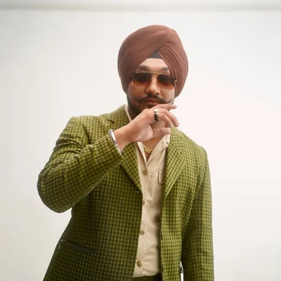 @riarsaaab profile image