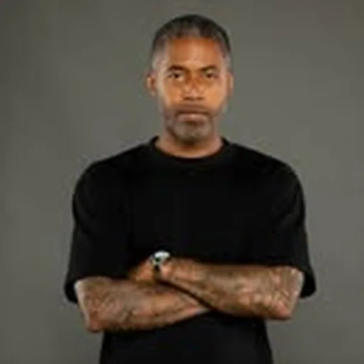 @ro_spit profile image