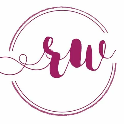 @roamingwomen profile image