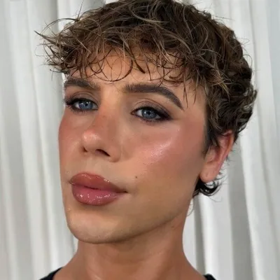 @robertrmakeup profile image