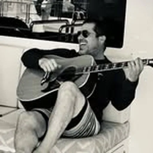 @robhatchmusic profile image