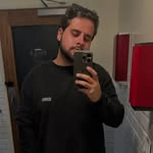 @romanov.life profile image