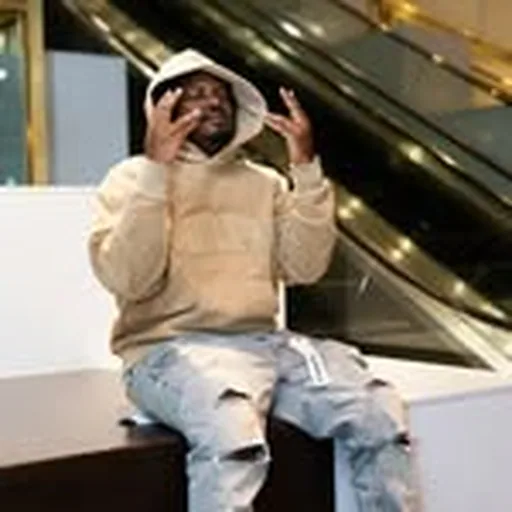 @romieikon profile image