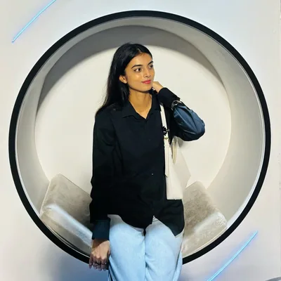 @roooj_fatimaaa profile image
