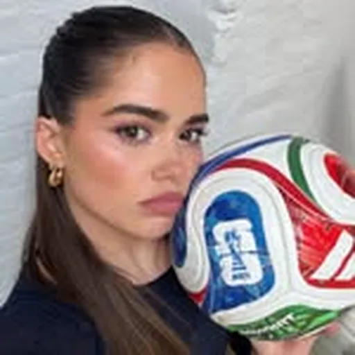 @roseruland profile image