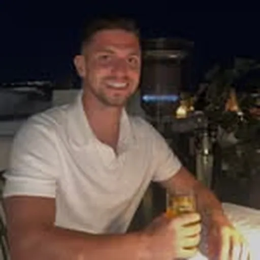@rossclough_ profile image