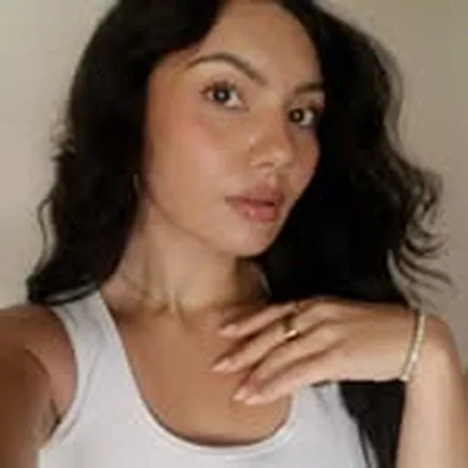 @roxannecambridge profile image