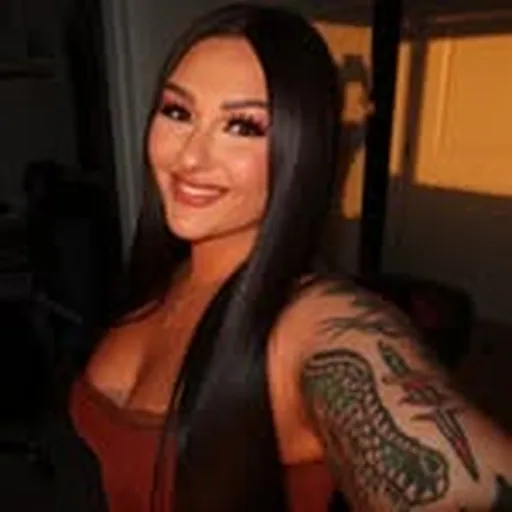 @roxroselle profile image