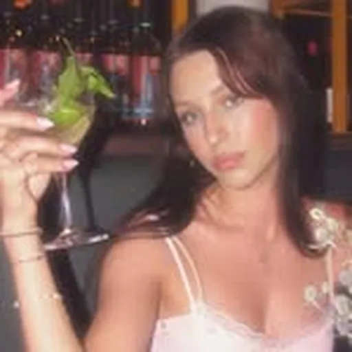 @roxyogle profile image