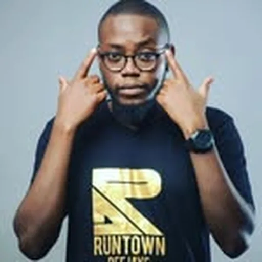 @runtowndjs profile image
