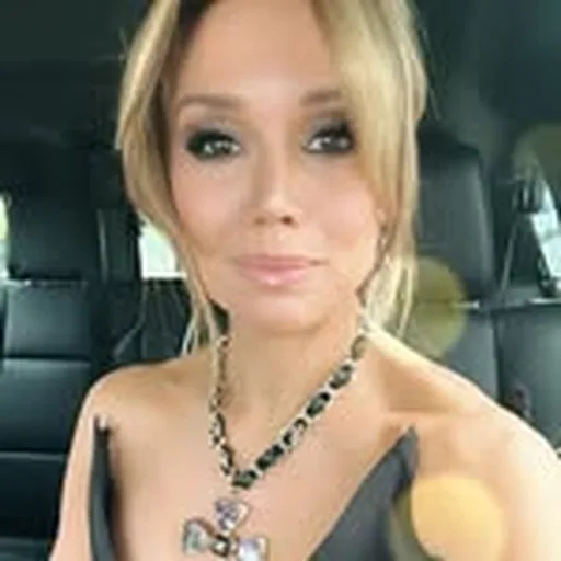 @sara_gore profile image