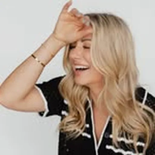 @sara_wiles profile image