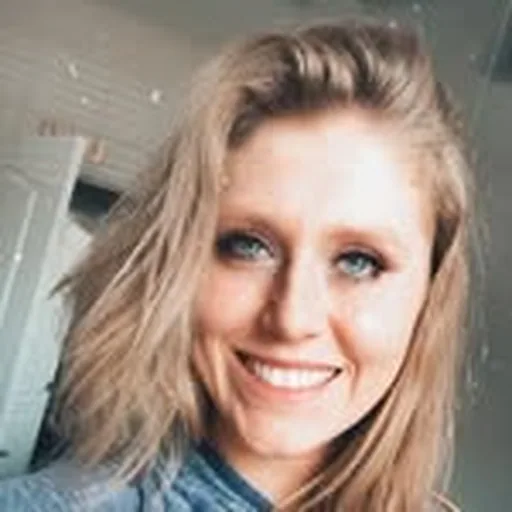 @sarah.elizabeth.hyde profile image
