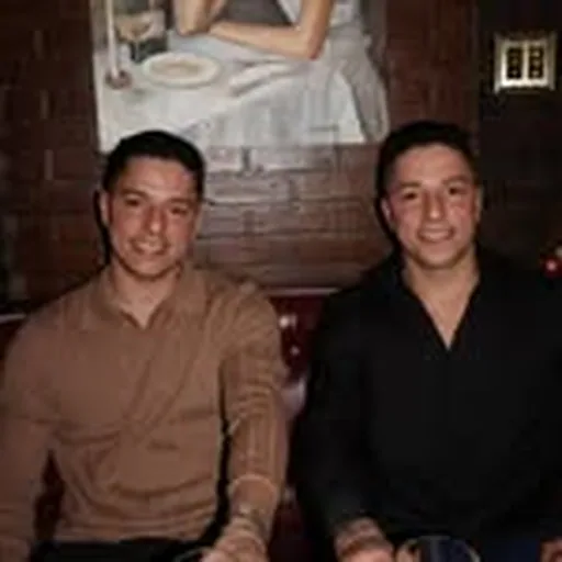 @scarlottatwins profile image