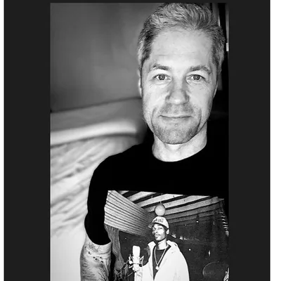 @sean_c_larkin profile image