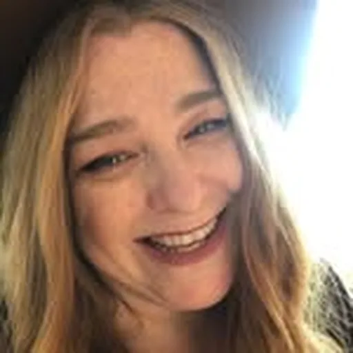 @see.jane.thrift profile image