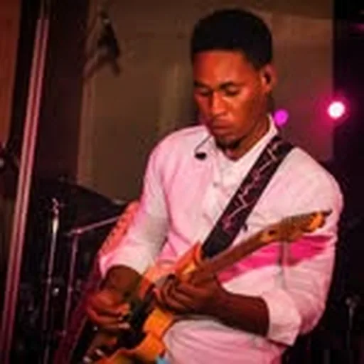 @segunhoteyin profile image