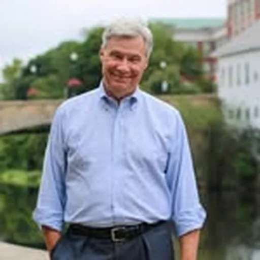 @senwhitehouse profile image