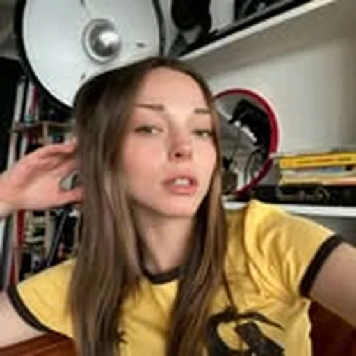 @serra.mov profile image