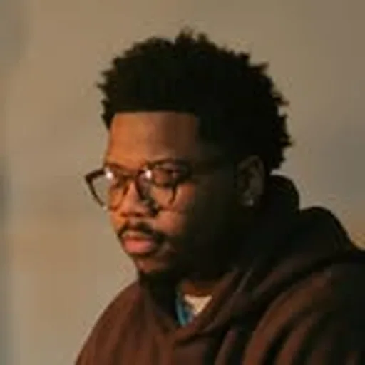 @seventwlve profile image