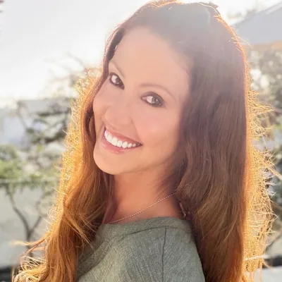 @shannonelizabeth profile image
