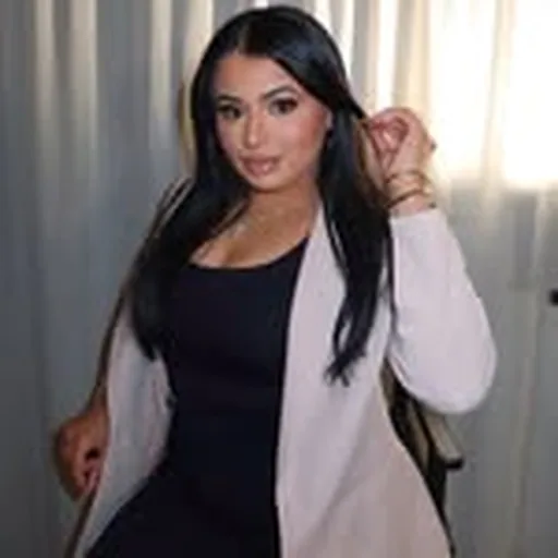 @shantelyakomakeup profile image