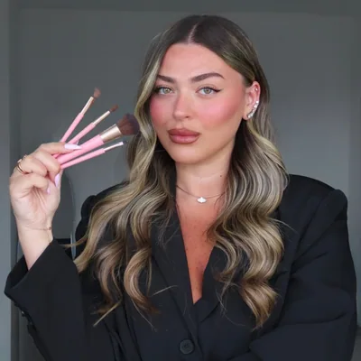 @shiravardy_hairmakeup profile image