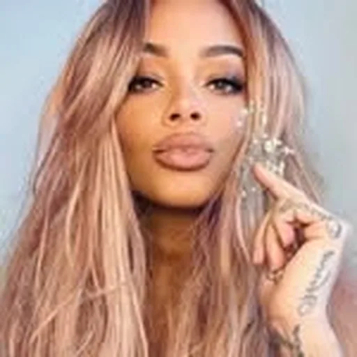 @sholaama profile image
