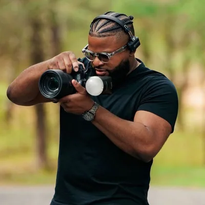 @shotbylue profile image