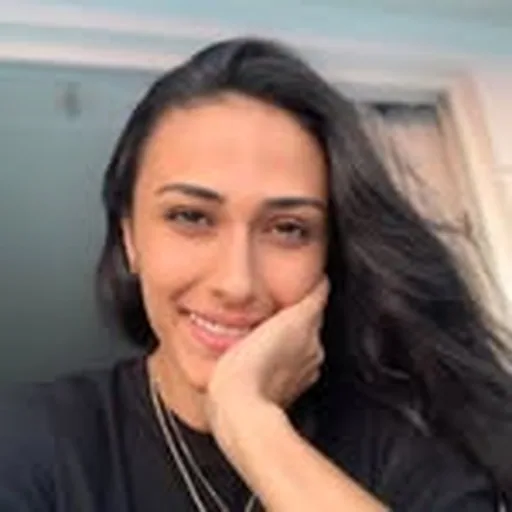 @simgeakoz profile image