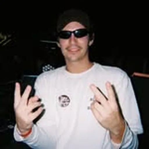 @simo.notsimon profile image