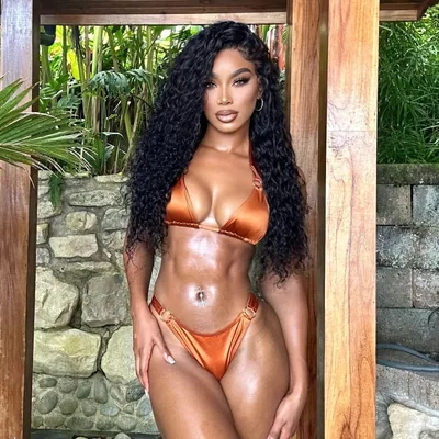 @simone_henderson profile image