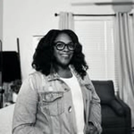 @simplyrheva profile image