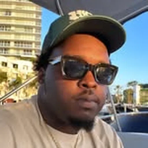 @skeeboe profile image