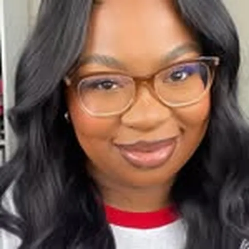 @somuchsimone profile image