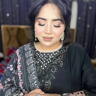 @sonumakeupstudio_ profile image