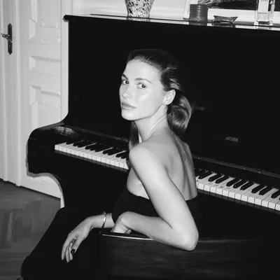 @sophiaroe profile image